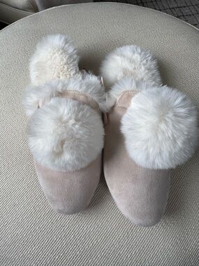 Ariana Bohling Plush Pom-Pom Slip-On Slippers - Cream NWT